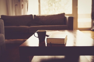 4 Downsizing Tips for Studio Apartment Life