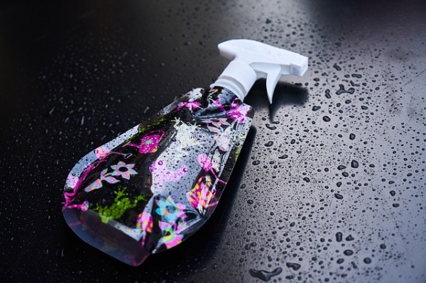 DIY Carpet Freshener Spray