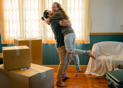 What to Unpack First After Moving Into an Oregon Home