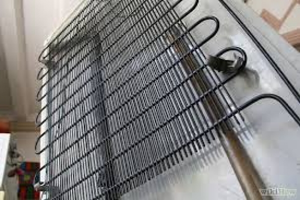 What to Do When Your Refrigerator Leaks Water Inside