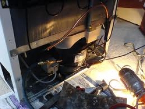 Quick Appliance Repair Tips for Leaking Refrigerators