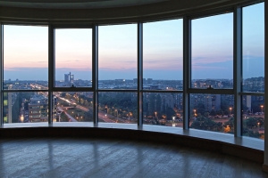 What Are the Pros and Cons of Living in a Penthouse?