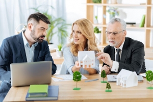 4 Essential Communication Practices for Realtors