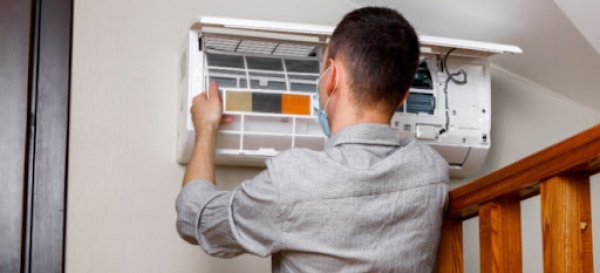 4 Steps to Learn How to Service Your Air Conditioner at Home