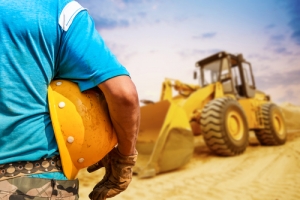 Heavy Equipment Maintenance Tips and How to Make Your Backyard Ready for Selling