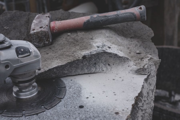 Granite Cutting 101: Essential Tools for DIY Projects