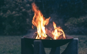 Different Types of Fire Pits - Keeping Cozy