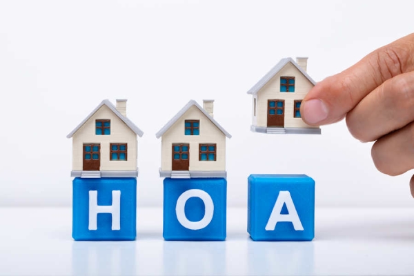 Nearly 44% of U.S. Homes for Sale Now Carry HOA Fees as Dues Continue to Climb, Realtor.com® Finds