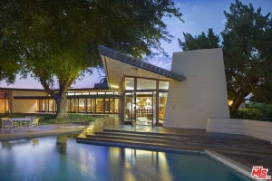 Frank Lloyd Wright-designed house
