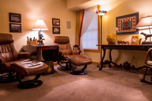 How Long After Carpet Cleaning to Put Furniture Back