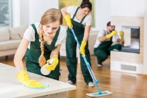 4 Reasons You Should Hire a Professional Cleaning Service