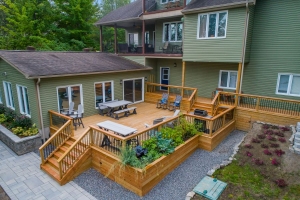 The Benefits of Timber Decking for Homeowners