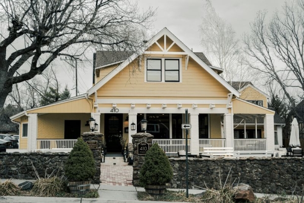 House Feels Too Small: Should You Renovate or Sell Fast?