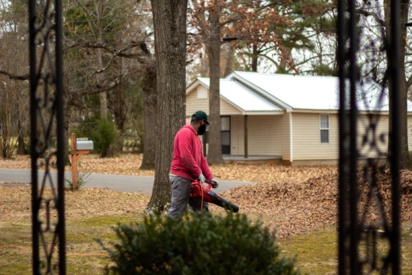 4 Mistakes to Avoid When Cleaning Your Gutters With a Leaf Blower
