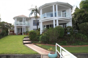 Where to Spend Money When Trying to Boost the Curb Appeal of Your House