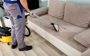 5 Things to Consider Choosing Upholstery Cleaning Service