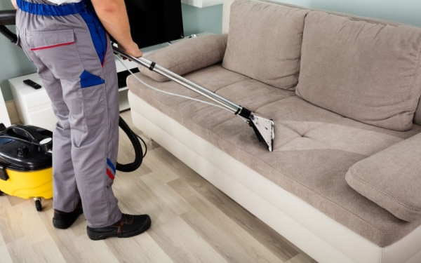 5 Things to Consider Choosing Upholstery Cleaning Service