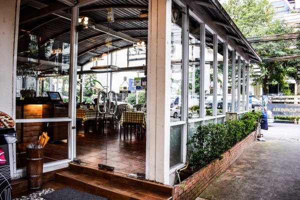 5 Aesthetic Improvements for Your Commercial Properties