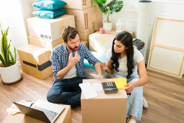 How to Relocate Cheaply: A Homeowner’s Checklist