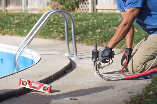 Pools &amp; Patios: the Importance of Maintenance