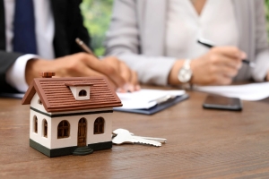 Tailored Refinancing Strategies: Steering Sydney Homeowners towards Financial Freedom in 2024