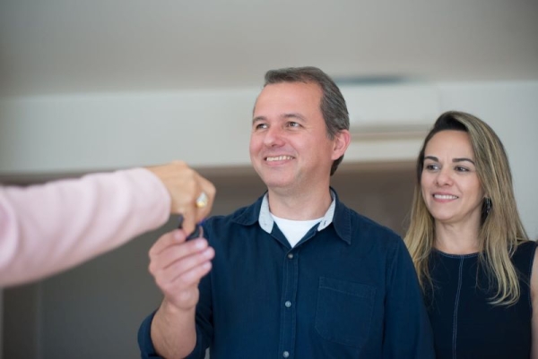 Can You Sell Your Life Insurance Policy to Buy a Home?