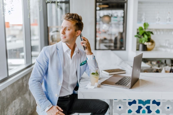 How to Obtain a Commercial Real Estate License