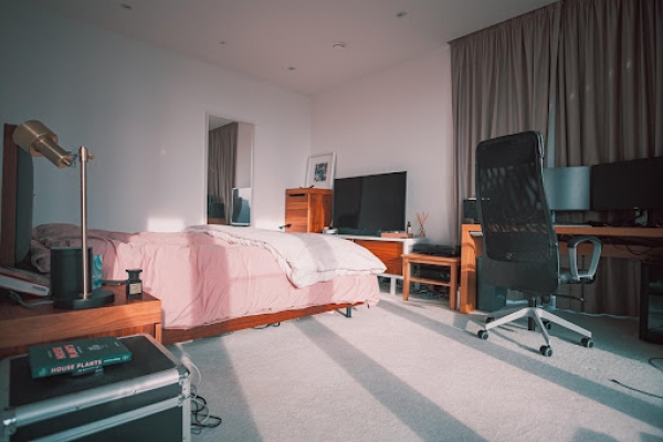 College Dorm Room Survival Guide: Tips on Everything from Roommates to Compact Refrigerators