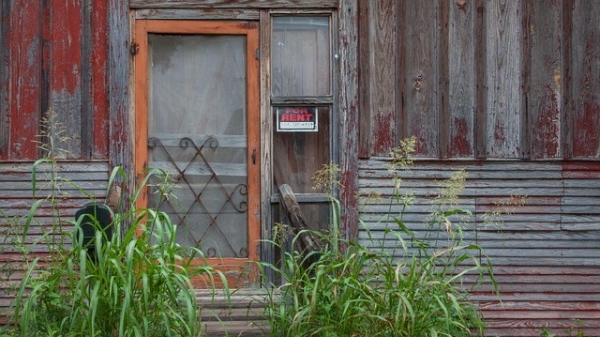When You Should Consider Selling To A Cash Home Buyer