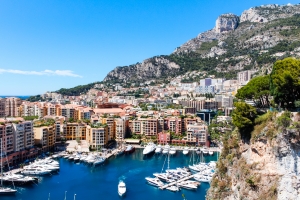 Advantages of Investing in International Real Estate