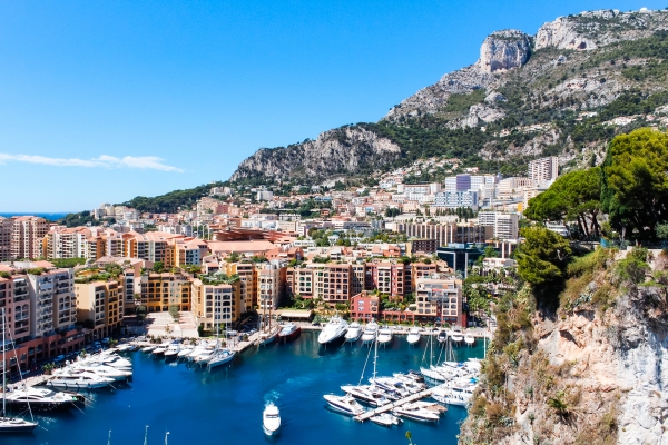 Advantages of Investing in International Real Estate