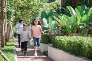 Must-Have Tools and Tips to Help Your Family Settle into a New Neighborhood