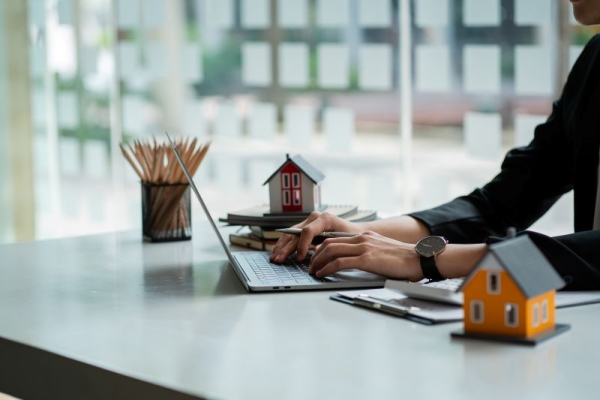 How to Start Your Real Estate Business in 2026