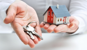 Is It Smart to Bring In An Estate Lawyer When Buying A Home?