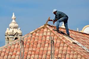 Top Tips for Roof Maintenance and Roof Painting