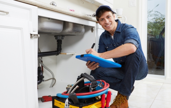 Reasons To Get A Licenced Plumber In Gold Coast