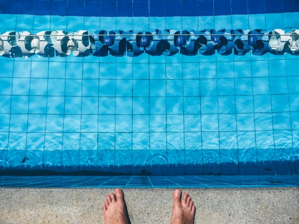 How Do You Cool Down a Swimming Pool?