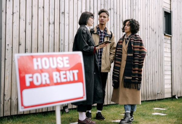 What Are a Landlord's Obligations Toward a Safe Living Environment?