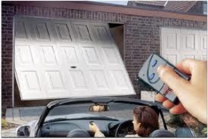 How to Troubleshoot a Malfunctioning Garage Door Remote
