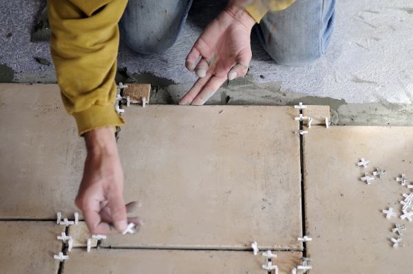 A Guide to Prepping a Floor for Tiling