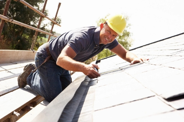 Is It Time to Replace Your Roof? Discover the 6 Telltale Signs