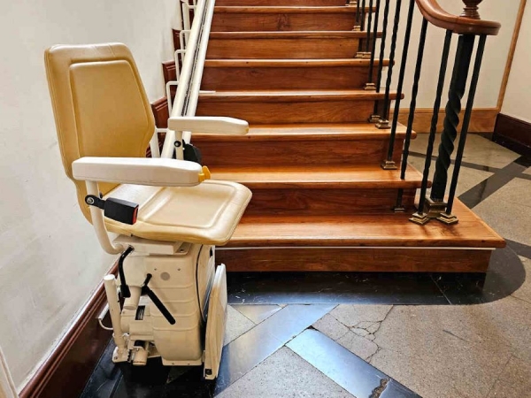 Essential Tips to Adapt Your Home for Seniors and Disabled People