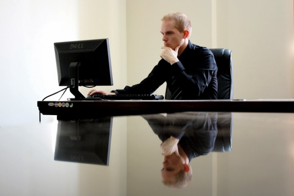 6 Ways To Become Your Industry Leader